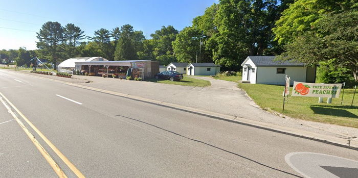 Snuggle-Inn Cabins and Restaurant - 2022 Street View - Another Possibility (newer photo)
